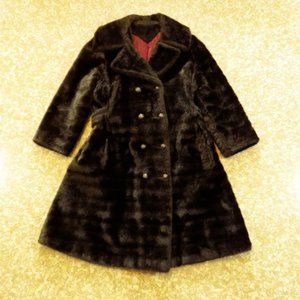 Vintage 1970s Sculpted Faux Fur Coat Size Small 38 Bust Brown